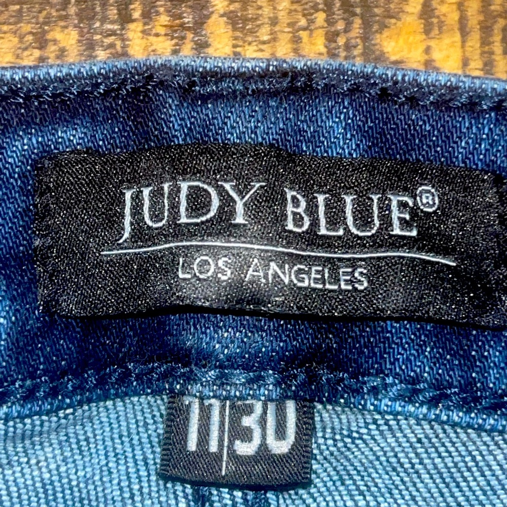 Judy blue size 11/30 dark skinny jeans